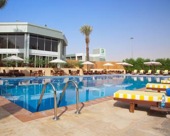 Holiday Inn Riyadh - Izdihar - Riyadh - Pool