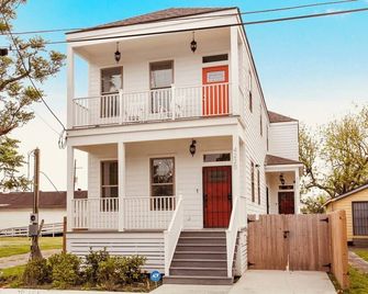 Bright 3BR Upper St Claude/Bywater Adjacent-2mi to French Quarter and Frenchmen - New Orleans - Gebouw