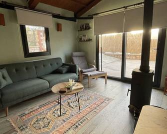 Ecological Holiday at Gokler Farmhouse - Foca - Wohnzimmer