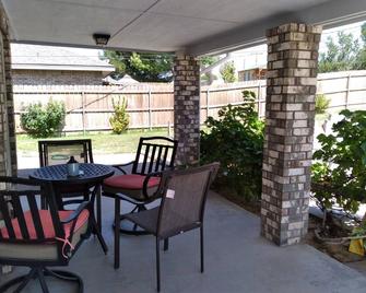 Enchanted Hills House, 3 bdr. Pet-Friendly. - Roswell - Patio