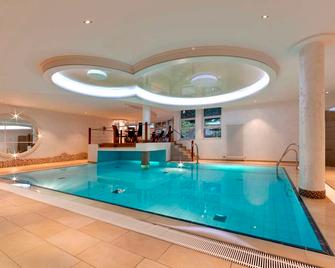 Ringhotel Am Stadtpark - Lünen - Pool