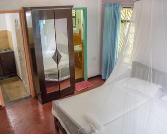 Eden Garden Ayurvedic Health Retreat - Varkala - Bedroom