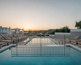 Tesoro Hotel Zakynthos - Zakynthos - Pool