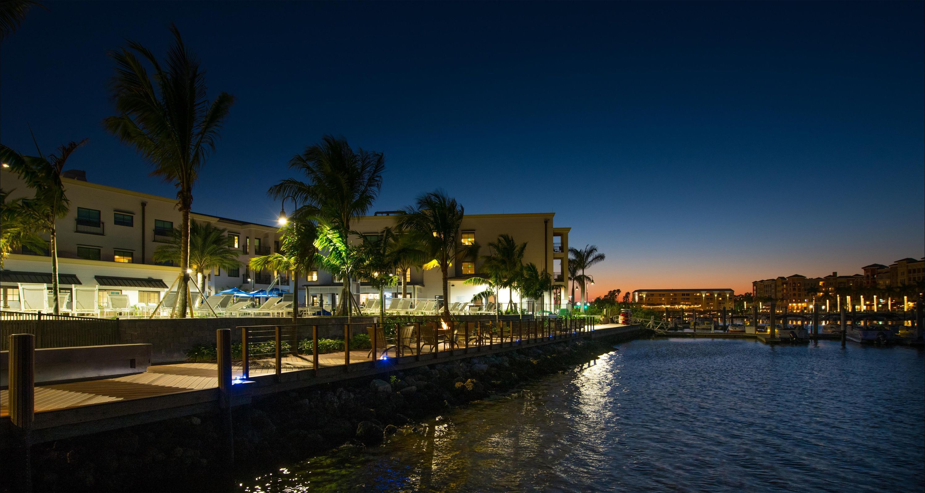 Hyatt House Naples/5th Avenue - נייפלס - בניין