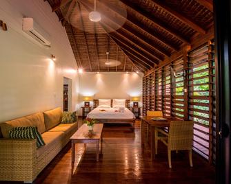 Barrier Beach Resort - Saraotou - Bedroom