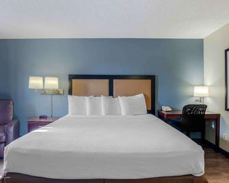 Extended Stay America Suites - Los Angeles - Torrance Blvd - Torrance - Bedroom