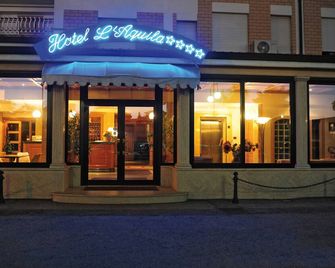 Hotel L'Aquila - Pomezia - Будівля