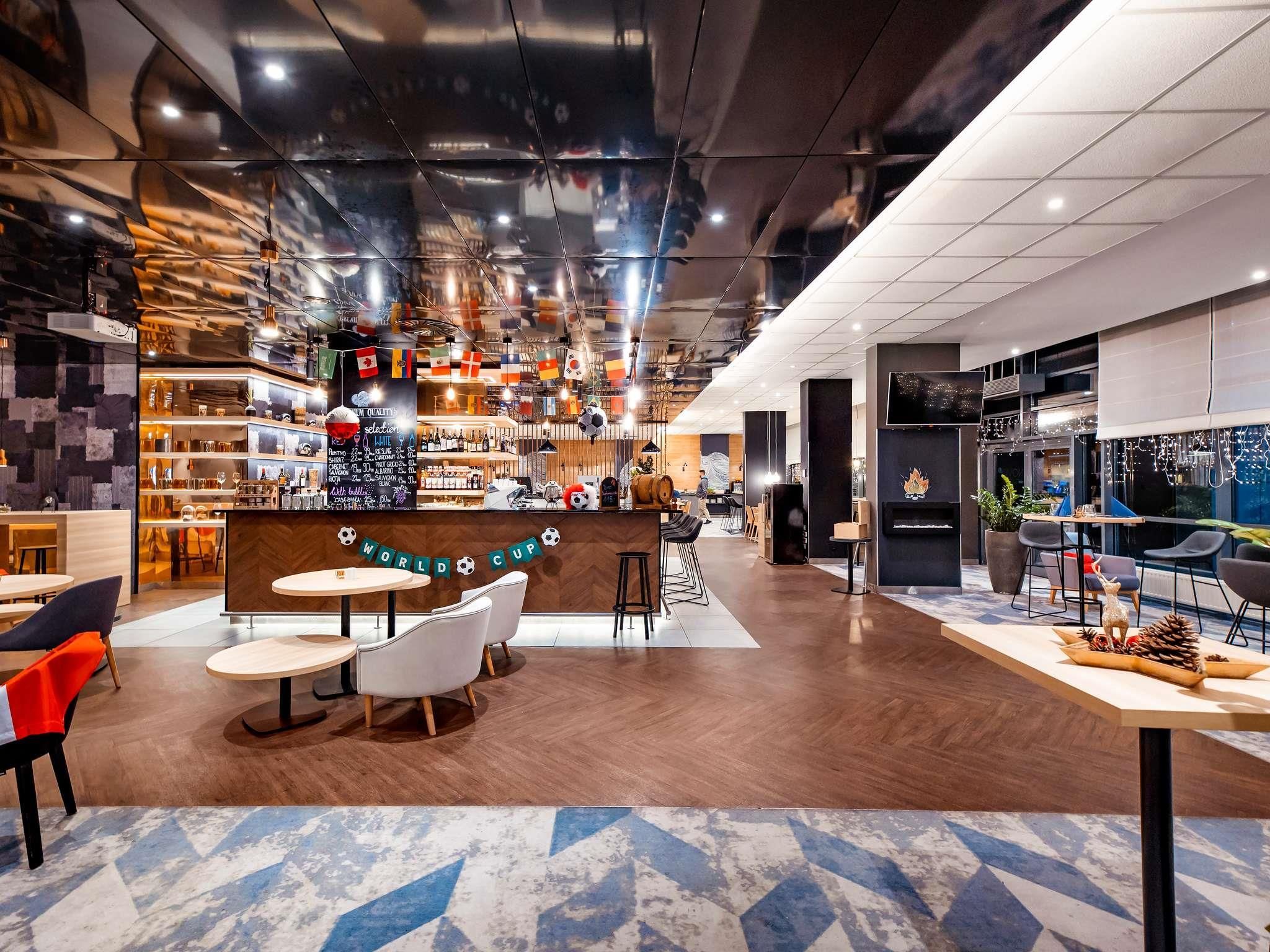 Novotel Szczecin Centrum - שצצ'ין - בר