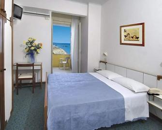 Hotel Promenade - גביצ'ה מארה - חדר שינה