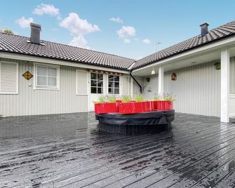 1 Bedroom Amazing Apartment In Ljungby - Ljungby - Outdoor view