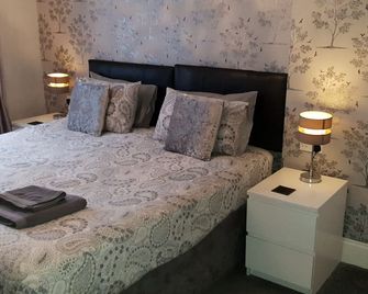 The Roslyn Guest House - Paignton - Спальня