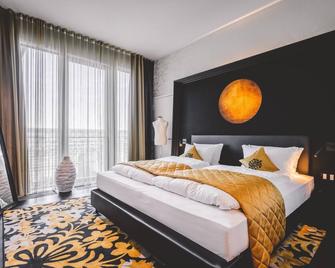 كاميا جراند بون - بون - غرفة نوم