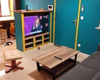 Le Madison 2 - Châteauroux - Sala de estar