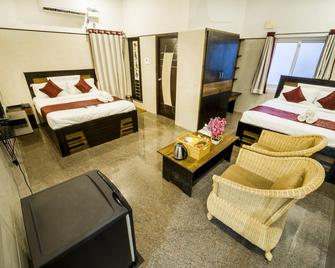 Jeyam Residency - Pondicherry - Schlafzimmer