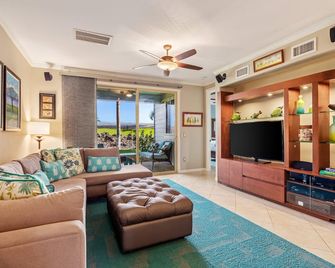 Ground Floor - Gorgeous View of Mauna Kea - Concierge - Nearby Beach - Vrkcv - Waimea (Big Island) - Living room