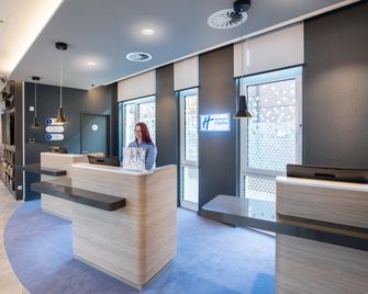 Holiday Inn Express Erlangen By IHG - Erlangen - Rezeption