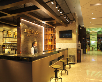 James Joyce Coffetel Xinzhou Heping Road - Xinzhou - Bar
