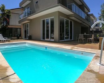 Pousada Barbroch - Florianopolis - Pool