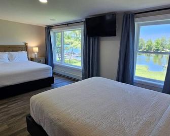 Waterfront Motel-Lake Access-Direct Atv Access - Greenville - Bedroom