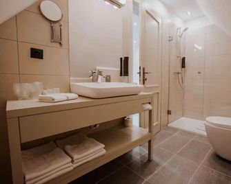 Republique - Sibiu - Baño
