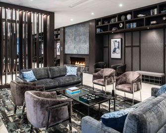 Holiday Inn Express Boston - Quincy By IHG - Quincy - Lounge