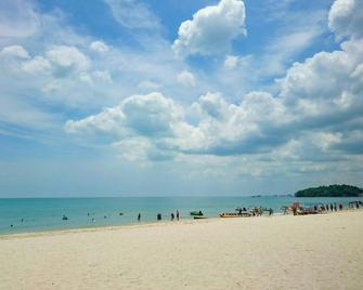 Merlin Hotel - Port Dickson - Playa
