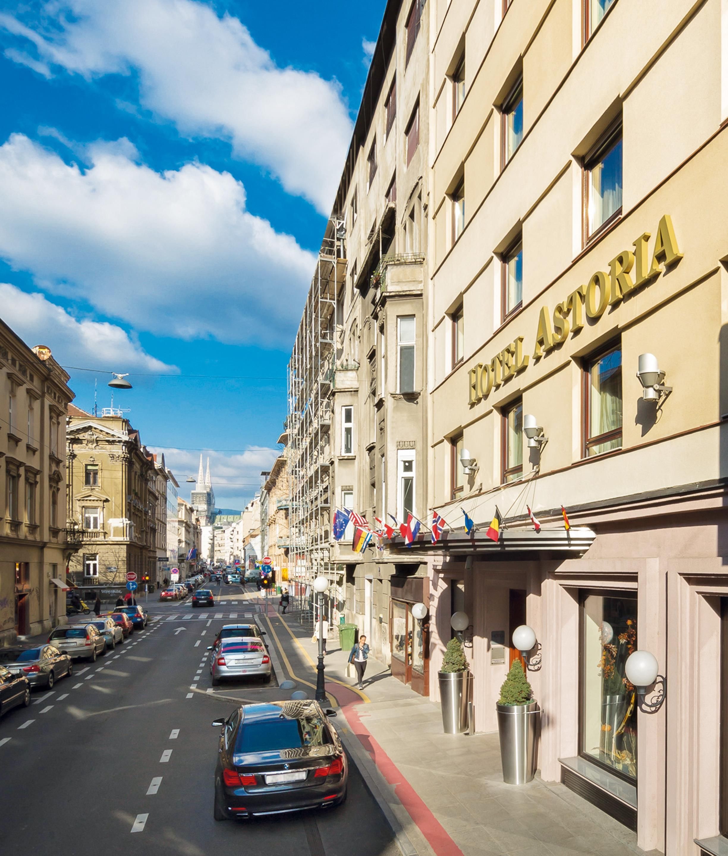 Best Western Premier Hotel Astoria - זאגרב - בניין