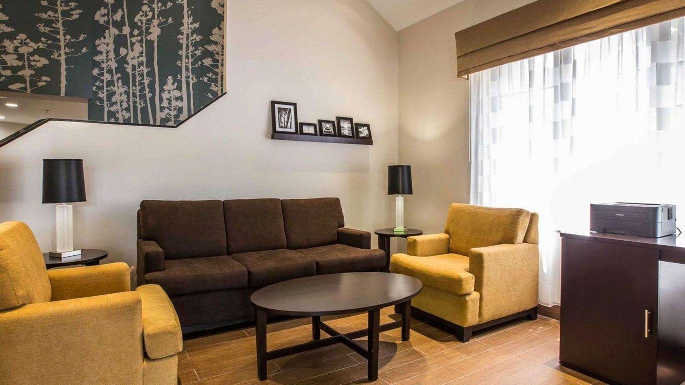 سليب إن جرينسبورو إيربورت