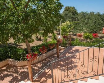 Villa Fenice Bed & Breakfast - Vieste - Balcón