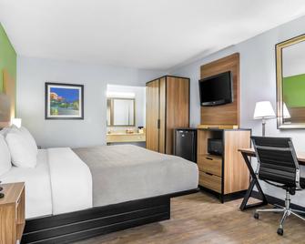 Quality Inn and Suites Greenville - Haywood Mall - Greenville - Phòng ngủ