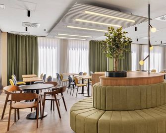 B&b Hotel Madrid San Fermin - Madrid - Restaurant