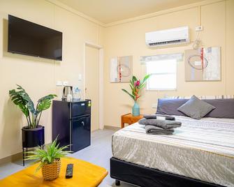 Green Hills Pebac Pngcr - Port Moresby - Bedroom