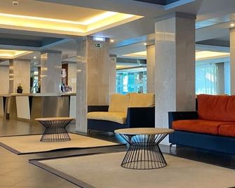 Hotel Navegadores - Monte Gordo - Recepción