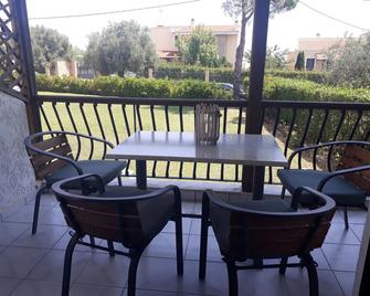 Marios house - Afytos - Balkon