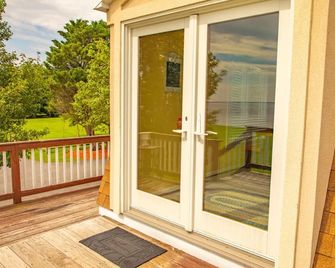 Kent Island Waterfront Cottage - Stevensville - Balcón