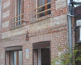 Gîtes de France - Aux Quais de Seine - Rives-en-Seine - Gebouw