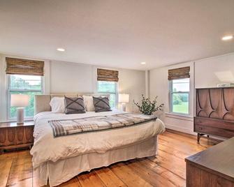 Renovated Farmhouse 1 Mile to Okemo Mountain! - Ludlow - Schlafzimmer