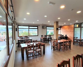 Los Acebos Arriondas - Arriondas - Restaurant