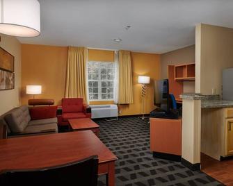 MainStay Suites Tampa Moffitt-Usf - Temple Terrace - Huiskamer