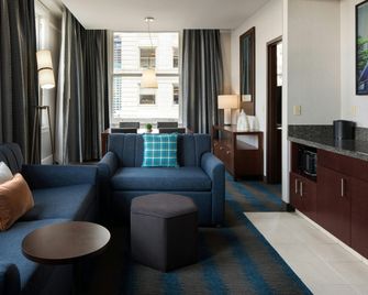 Courtyard by Marriott Seattle Downtown/Pioneer Square - Seattle - Living room