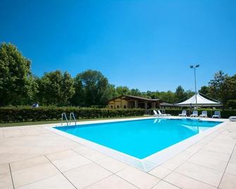 Agriturismo Al Buttasella - Lavariano - Piscina