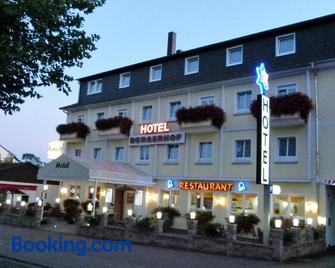 Bürgerhof - Homburg - Building