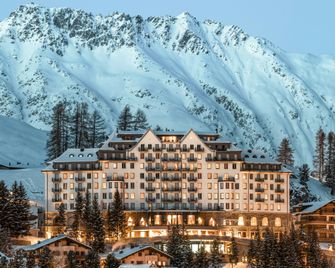 Carlton Hotel St. Moritz - St. Moritz - Building