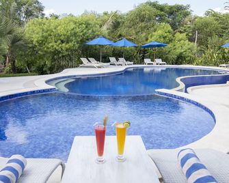 Puri Sari Beach Hotel - Labuan Bajo - Pool