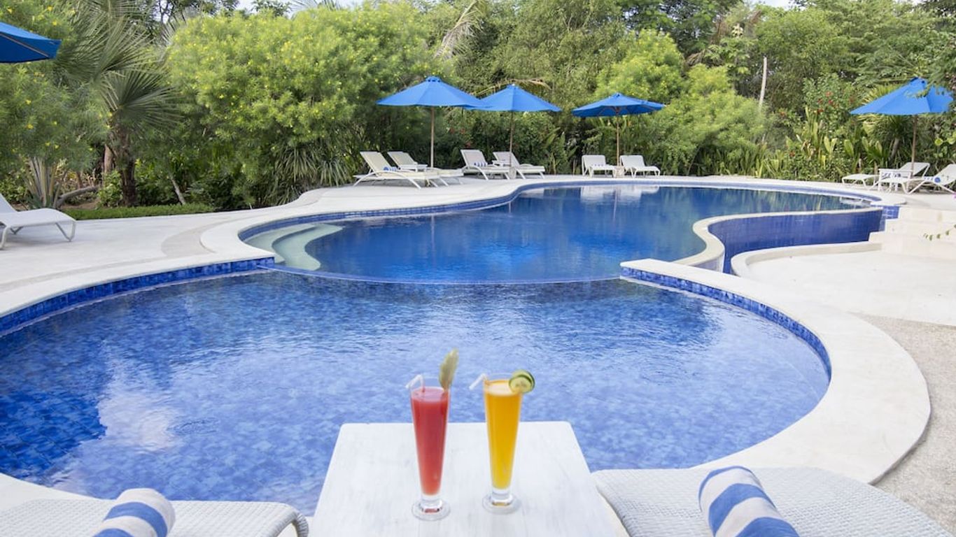 Puri Sari Beach Hotel