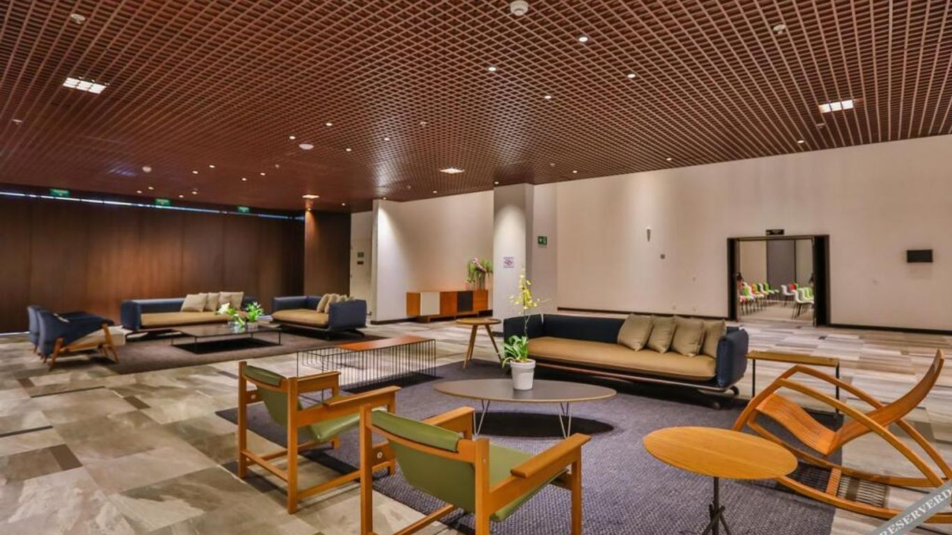 The Hill Hoteis Apart Suite