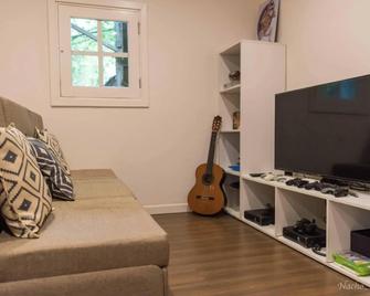 Kame House Hostel - Barangay Buena Suerte - Living room