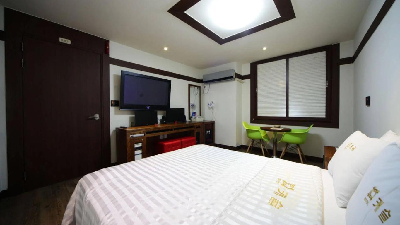 كاستل موتل إسكان