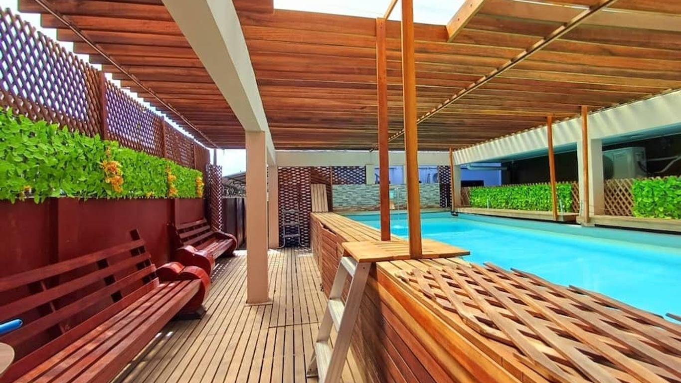 Waterland Suites