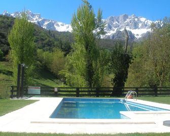 Posada San Pelayo - Camaleño - Piscina